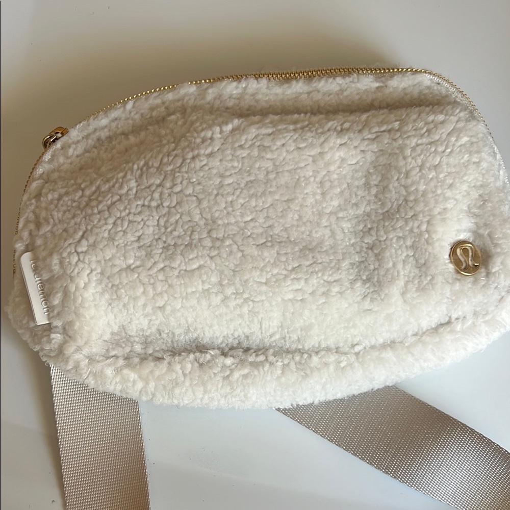 Lululemon Athletica White Cozy Crossbody Bag